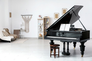 Choosing A Professional Piano Movers